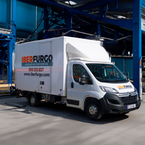 Tipos de furgonetas: guía por tamaño, uso y carnet necesario (2026)